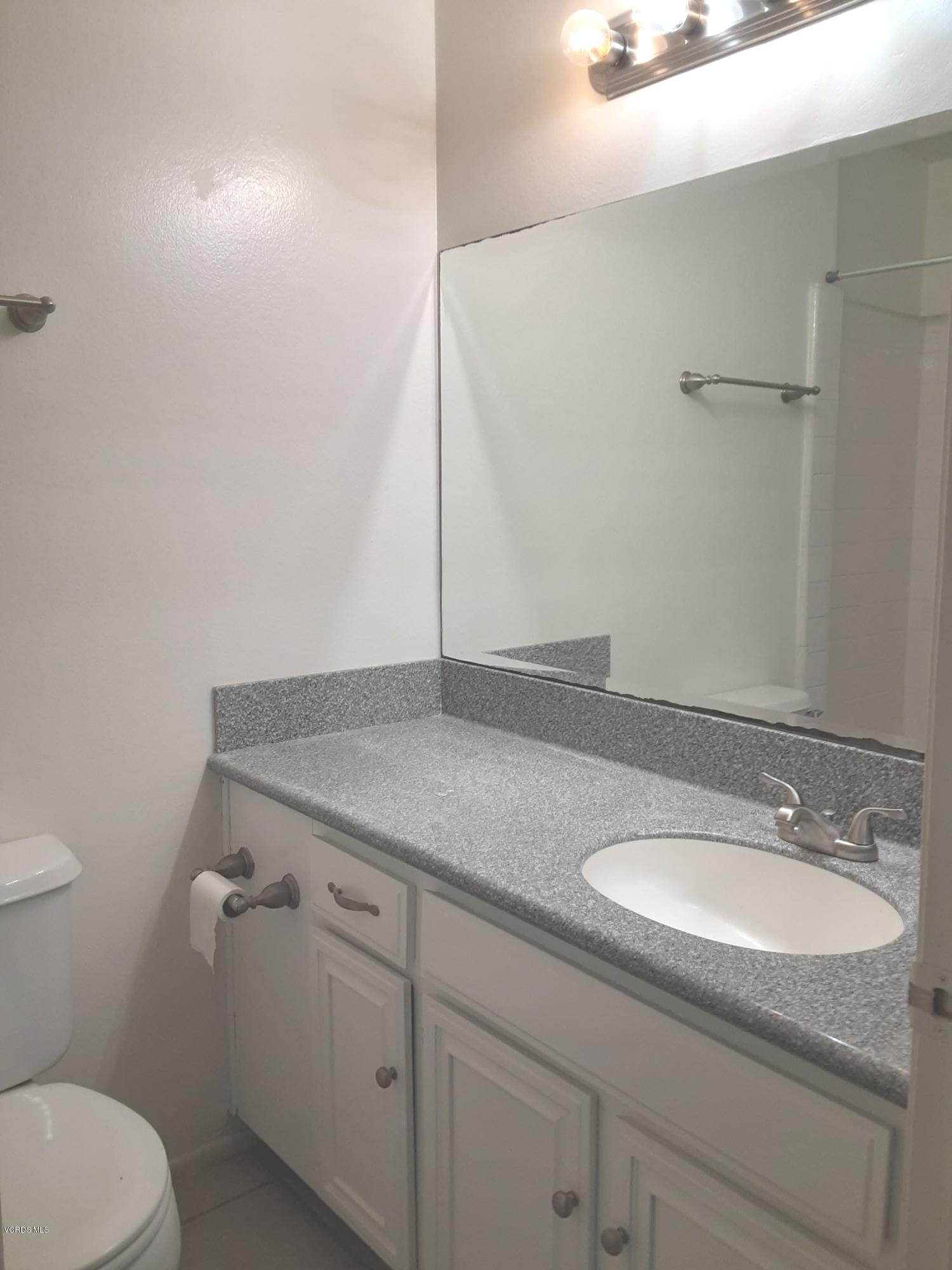 2607 Rudder Avenue Port Hueneme, CA 93041 - Photo 14 of 15 Bathroom