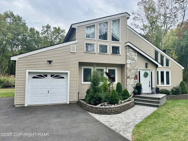 $350,000 | 613 Bombur Lane, Tamiment, PA 18371