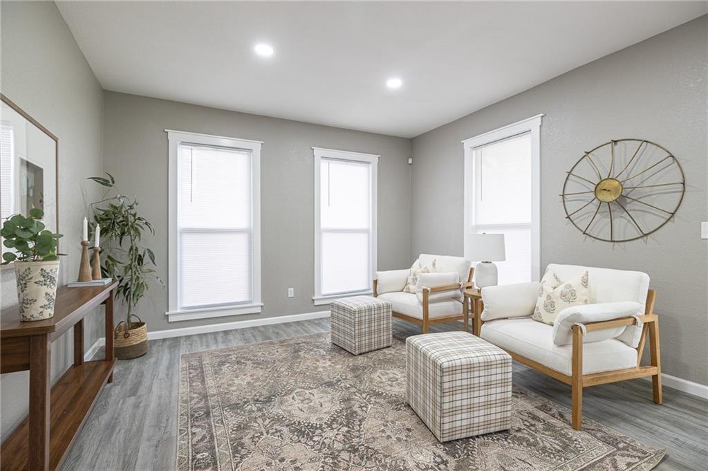 21195 South Woodland Road Spring Hill, KS 66083 - Photo 11 of 41