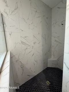 $409,500 | 410 Dunvegan Court, Lafayette, LA 70503