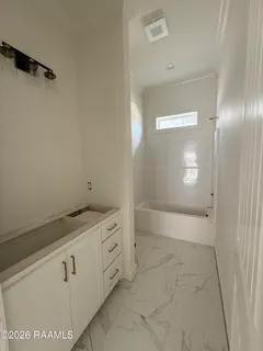 $409,500 | 410 Dunvegan Court, Lafayette, LA 70503