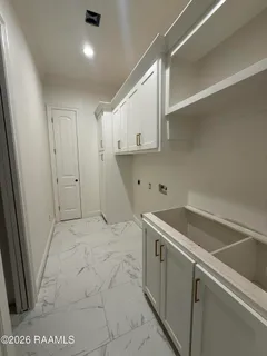 $409,500 | 410 Dunvegan Court, Lafayette, LA 70503