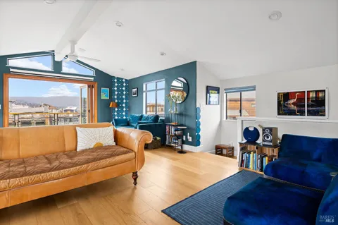 $1,795,000 | 38 South 40 Dock, Sausalito, CA 94965
