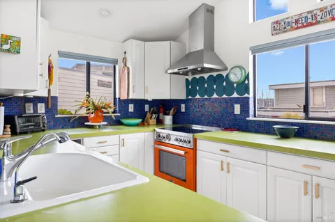 $1,795,000 | 38 South 40 Dock, Sausalito, CA 94965