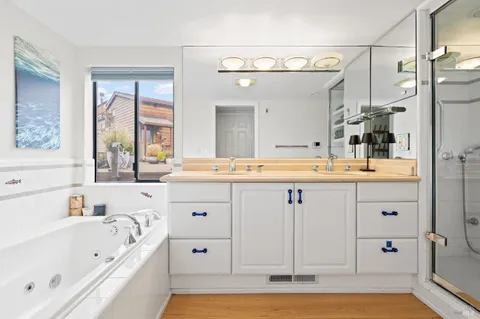 $1,795,000 | 38 South 40 Dock, Sausalito, CA 94965