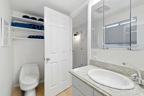 $1,795,000 | 38 South 40 Dock, Sausalito, CA 94965