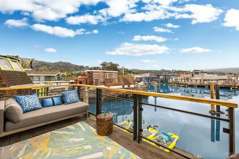 $1,795,000 | 38 South 40 Dock, Sausalito, CA 94965
