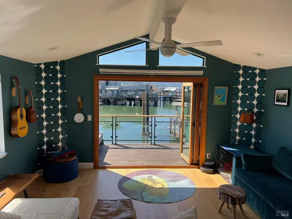 $1,795,000 | 38 South 40 Dock, Sausalito, CA 94965