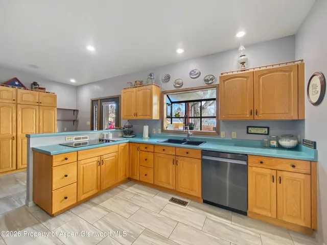 $467,000 | 925 Cleveland Street, Meeker, CO 81641