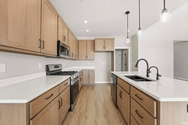 $364,900 | 1038 Zenos Boulevard, Fort Wayne, IN 46818