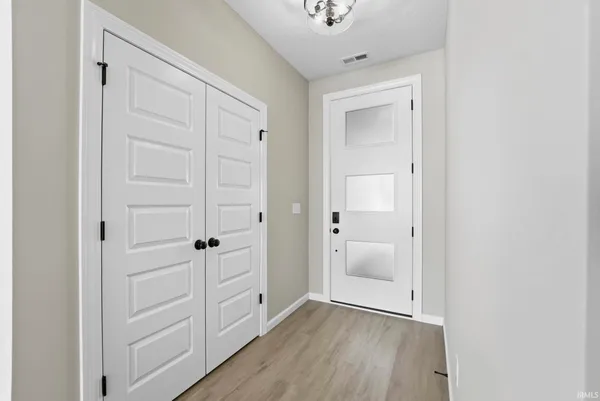 $364,900 | 1038 Zenos Boulevard, Fort Wayne, IN 46818