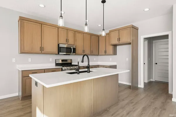 $364,900 | 1038 Zenos Boulevard, Fort Wayne, IN 46818