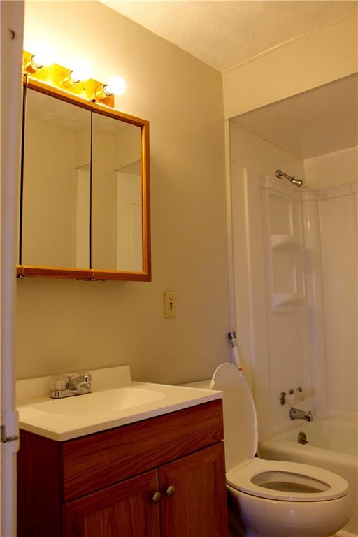 420 Bechman Street Springdale, PA 15144 - Photo 6 of 16 Updated Master Bathroom
