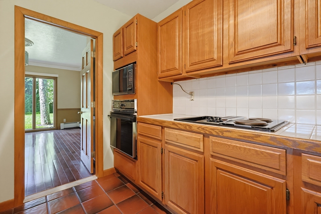 42 Jolicoeur Avenue Spencer, MA 01562 - Photo 10 of 39