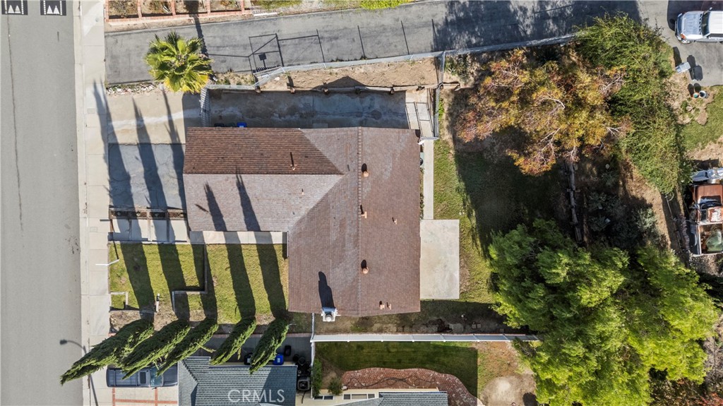 30008 Abelia Road Canyon Country, CA 91387 - Photo 30 of 32 a view of balcony with furniture