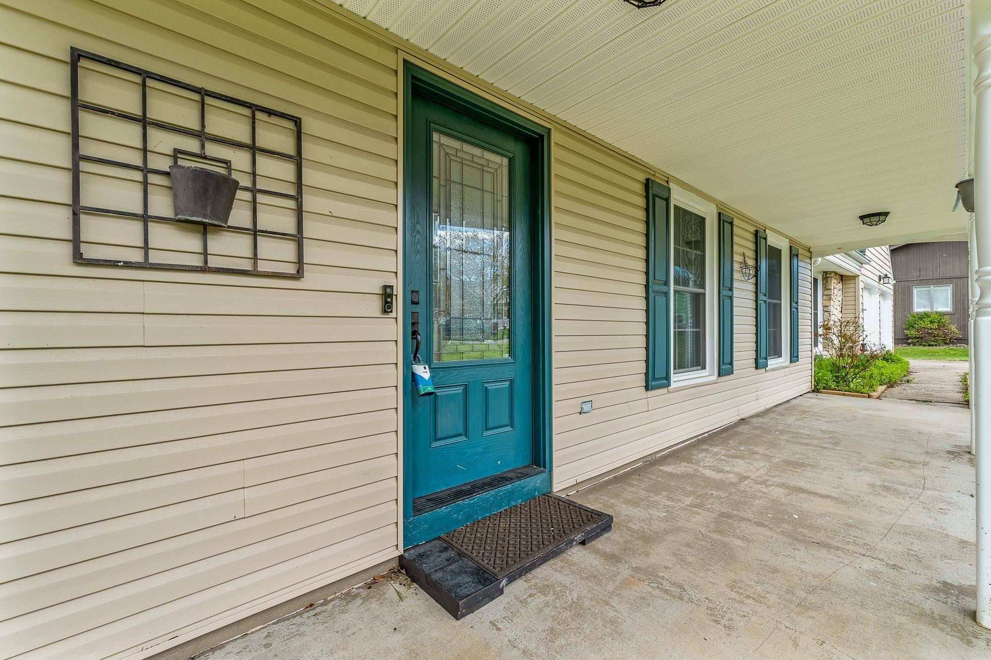 8 Congressional Way Huntington, WV 25705 - Photo 4 of 32 Gallery Image 4