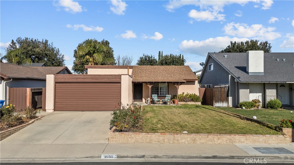 3965 Celia Court Simi Valley, CA 93063 - Photo 2 of 11