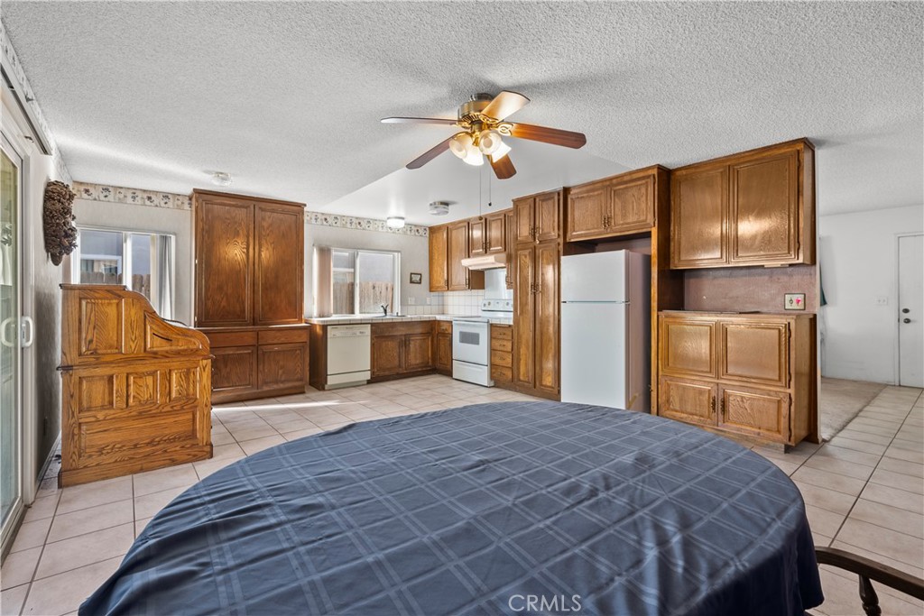 3965 Celia Court Simi Valley, CA 93063 - Photo 5 of 11