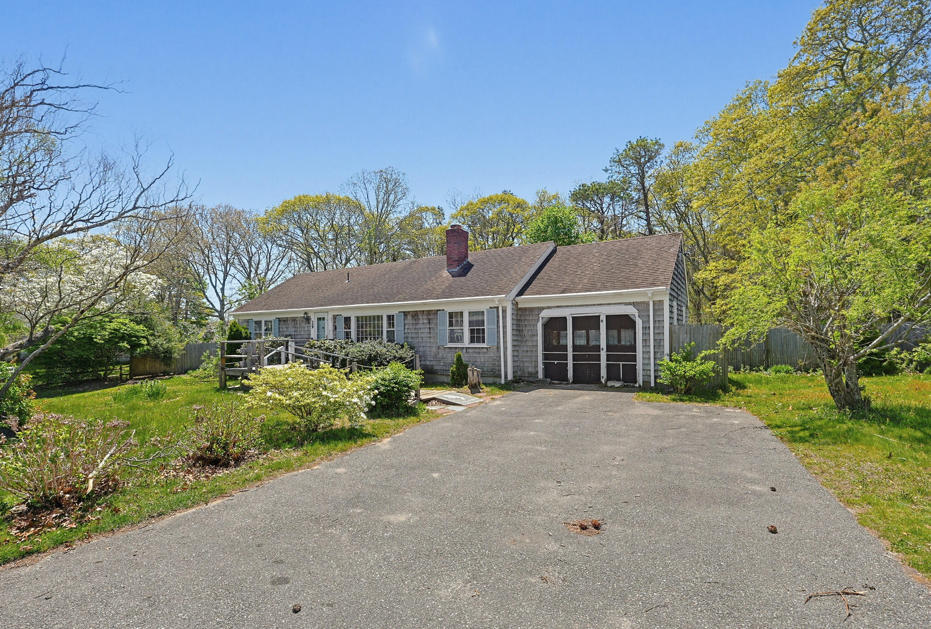 29 Edlen Lane Hyannis, MA 02601 - Photo 1 of 30 IMG_2967