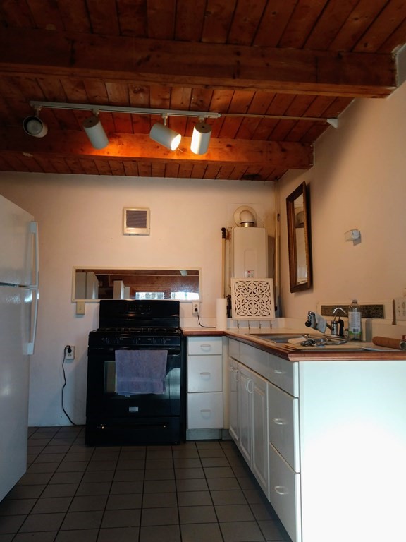 626 Station Road Amherst, MA 01002 - Photo 20 of 38 Gallery Image 20