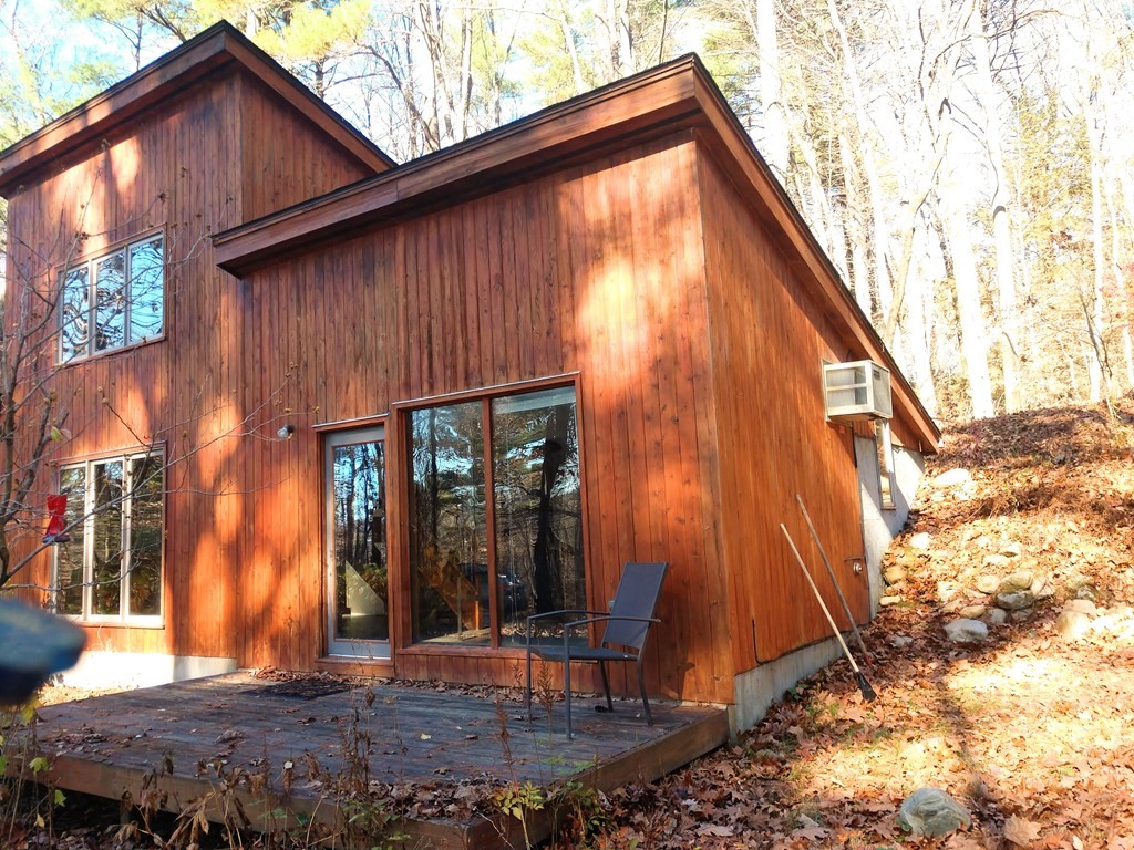 626 Station Road Amherst, MA 01002 - Photo 6 of 38 Gallery Image 6
