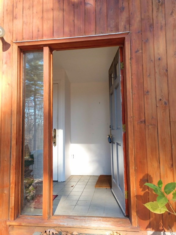 626 Station Road Amherst, MA 01002 - Photo 7 of 38 Gallery Image 7