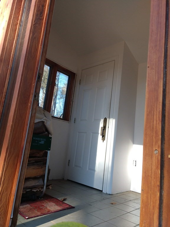 626 Station Road Amherst, MA 01002 - Photo 8 of 38 Gallery Image 8