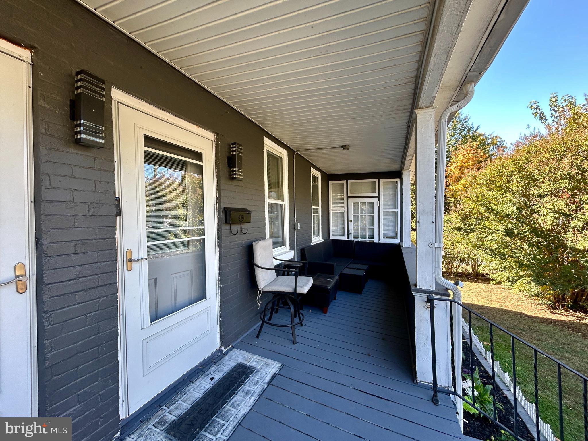 321 Stone Road Clementon, NJ 08021 - Photo 3 of 39