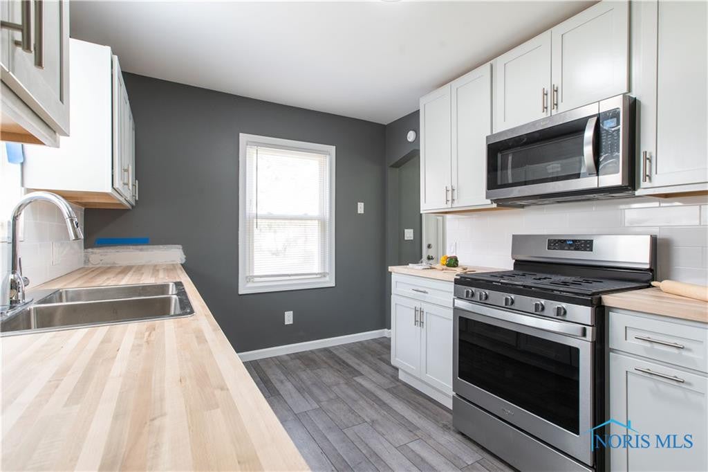 5526 Ruth Avenue Toledo, OH 43613 - Photo 7 of 27 Gallery Image 7