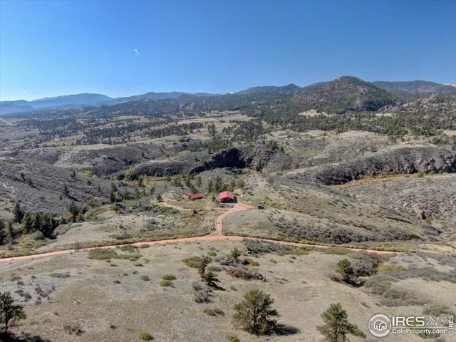 a view of a dry field