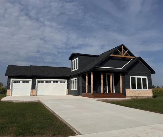 $444,000 | 1508 Ellis Avenue, Marshall, MN 56258