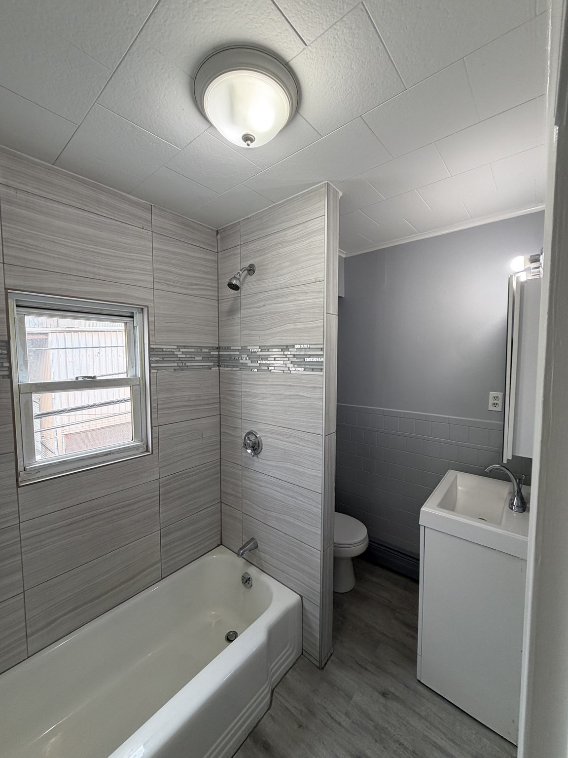 211 Wiliam Fall River Fall River, MA 02721 - Photo 27 of 36 Gallery Image 27