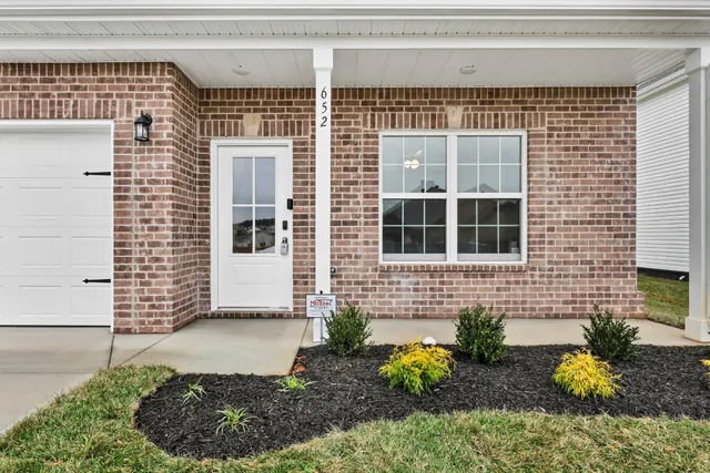 a view of a front of a house