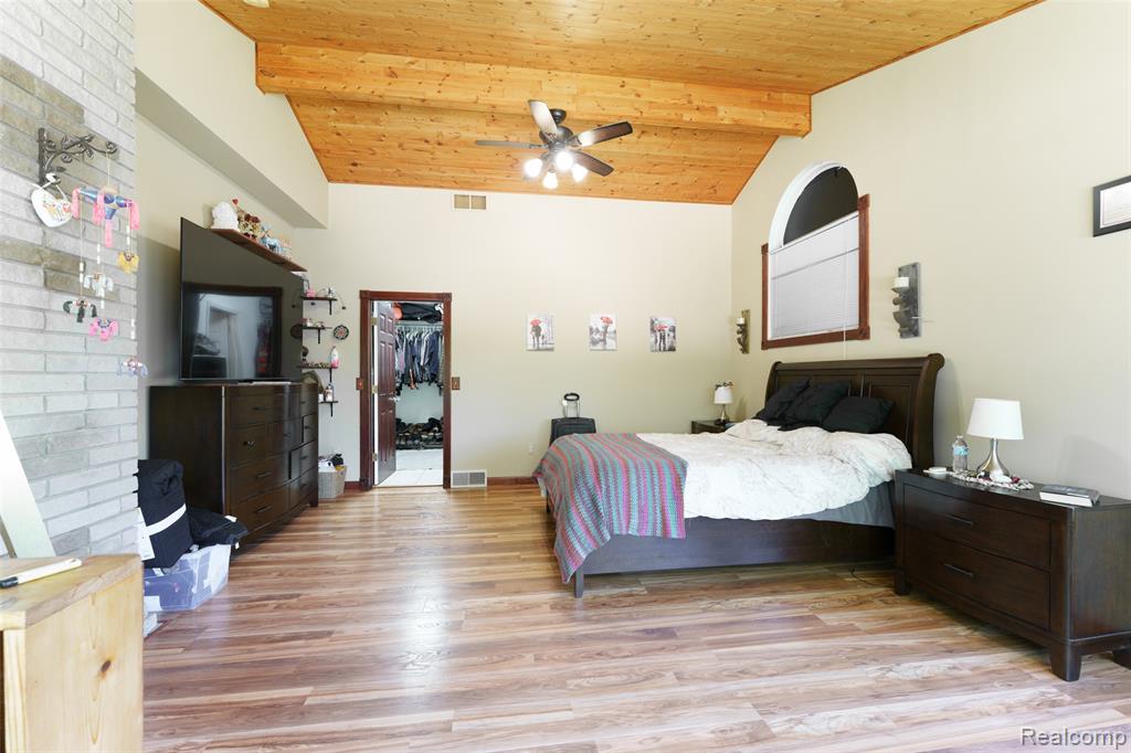 940 Rowland Road Leonard, MI 48367 - Photo 36 of 59
