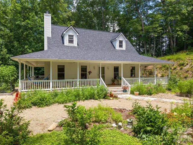 $622,900 | 109 Paradise Circle, Clyde, NC 28721