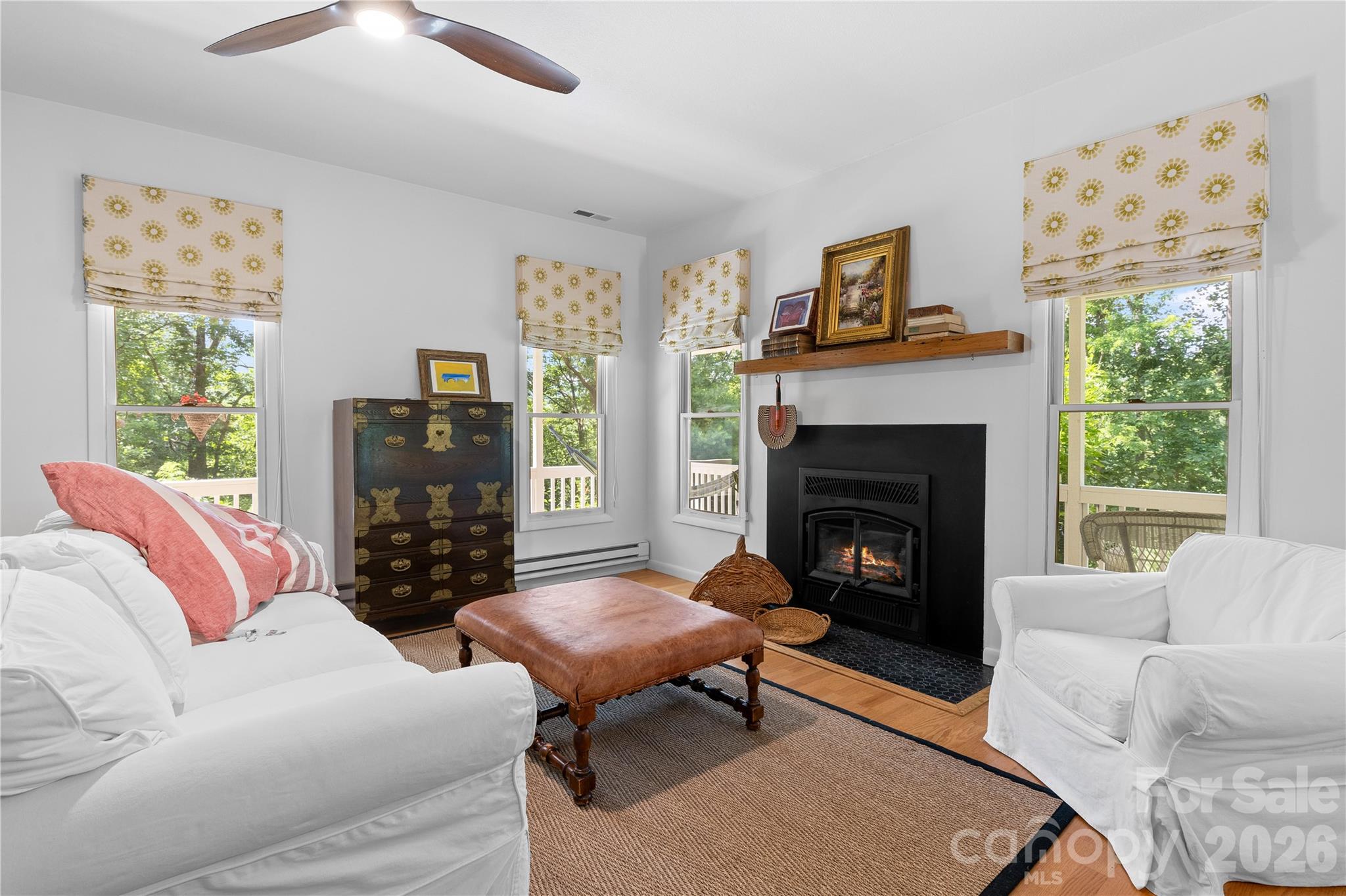 109 Paradise Circle Clyde, NC 28721 - Photo 3 of 33