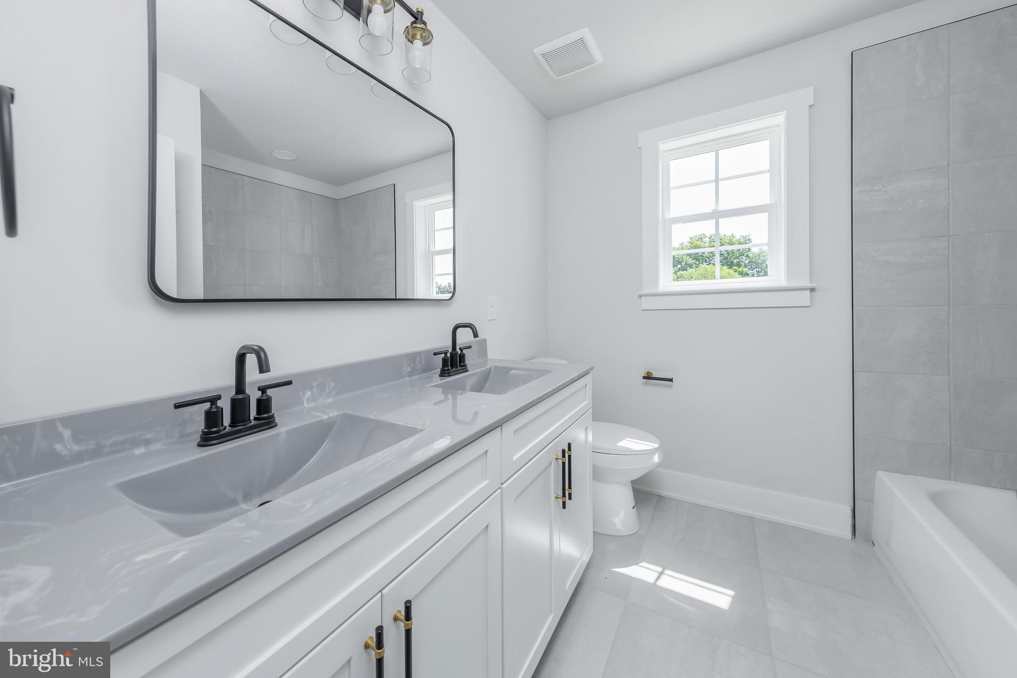 121 Davidson Road Swedesboro, NJ 08085 - Photo 14 of 16