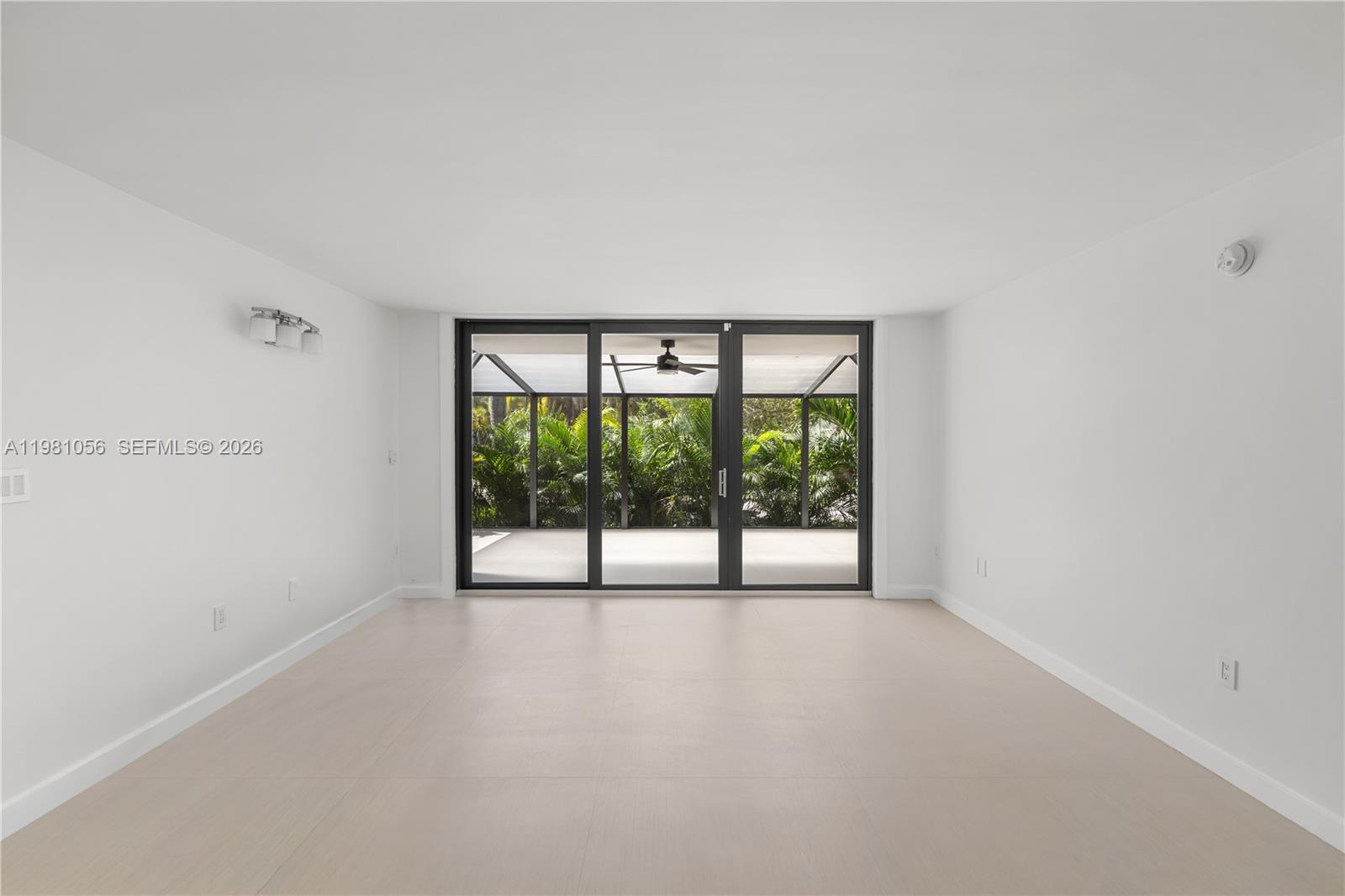 101 Ocean Ln Drive, Unit 1013 Key Biscayne, FL 33149 - Photo 13 of 28 a view of an empty room with a window