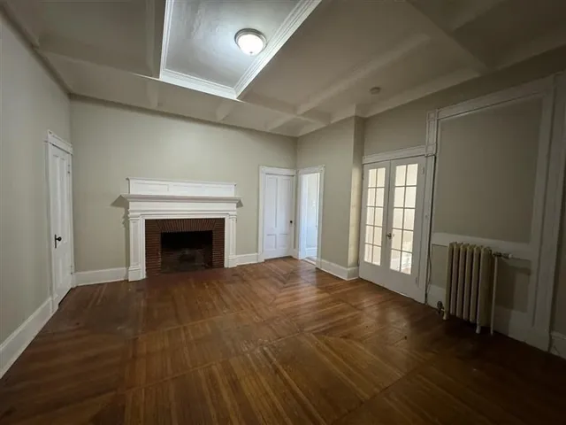 $1,200 | 542 County Street, Unit 2, New Bedford, MA 02740