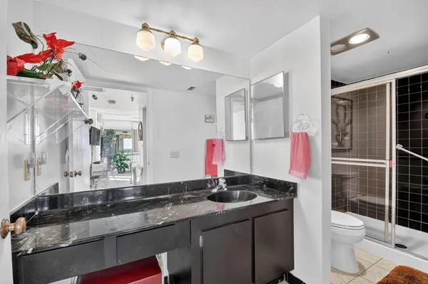 $3,200 | 8200 Lakeshore Drive, Unit 5070, Hypoluxo, FL 33462