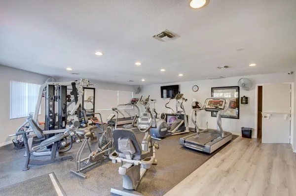 $3,200 | 8200 Lakeshore Drive, Unit 5070, Hypoluxo, FL 33462