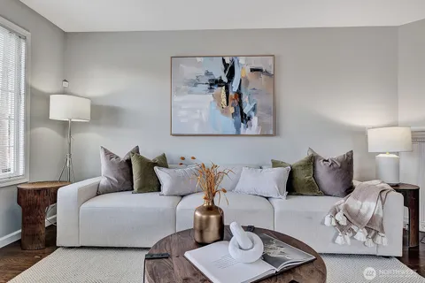 $819,950 | 4501 35th Avenue South, Seattle, WA 98118