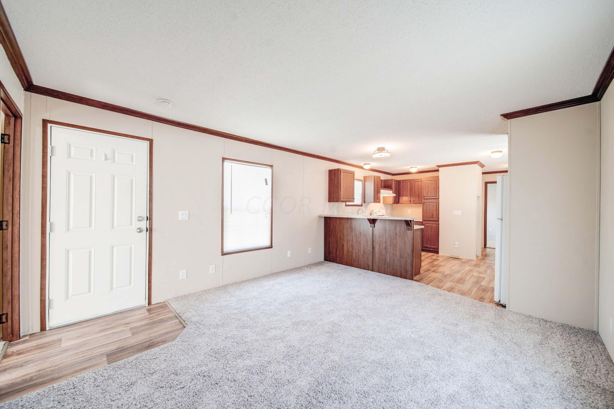 755 Stelzer Road, Unit 18 Columbus, OH 43219 - Photo 11 of 27 14-web-or-mls-DSC00819_20_21