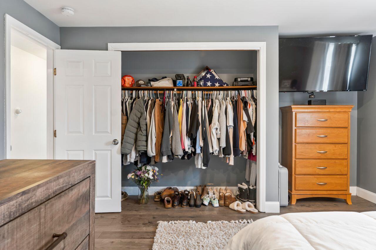 27 Oak Ridge Drive Standish, ME 04084 - Photo 18 of 43 Jk6H3vbg