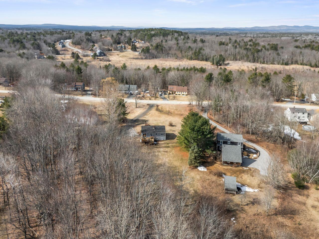 27 Oak Ridge Drive Standish, ME 04084 - Photo 36 of 43 Nxnfszjg