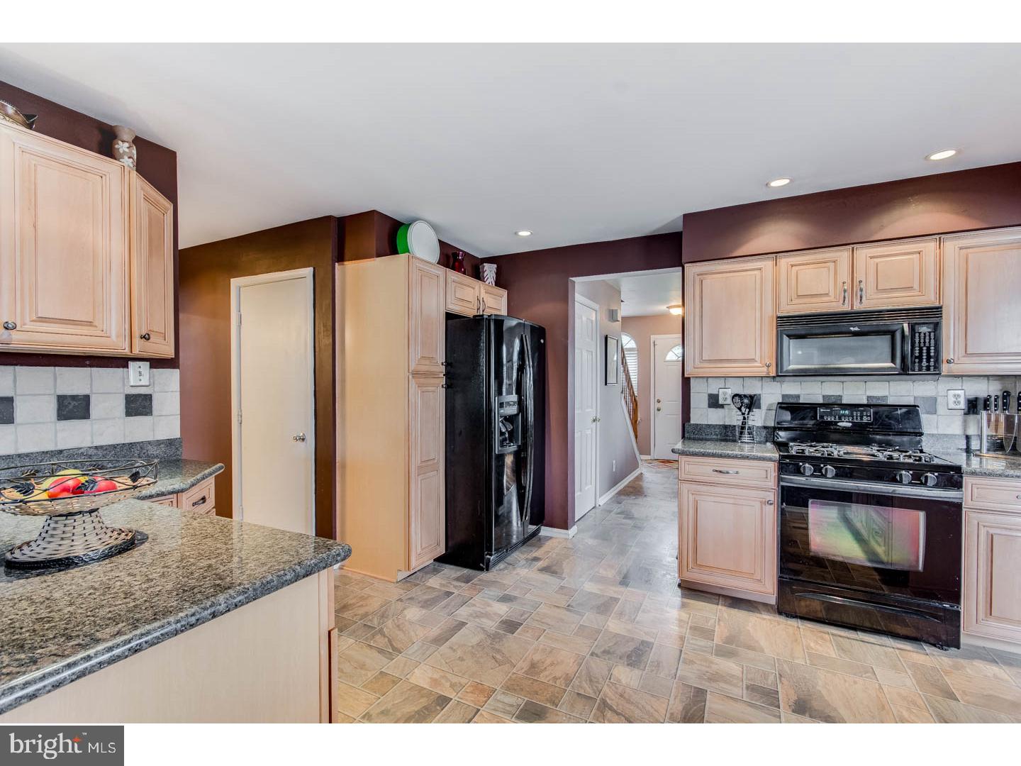 1327 Kearsley Road Sicklerville, NJ 08081 - Photo 13 of 20 Kitchen