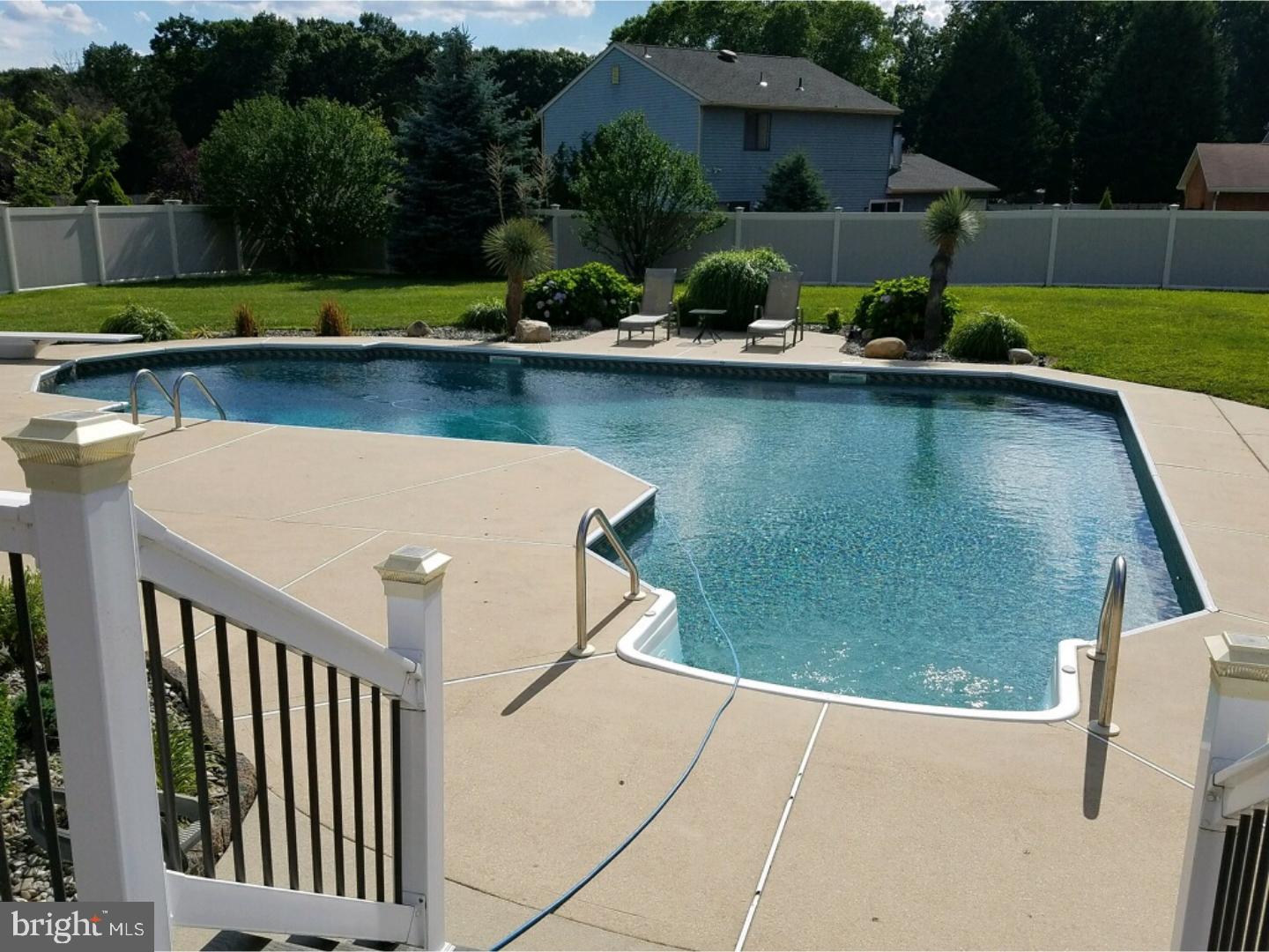 1327 Kearsley Road Sicklerville, NJ 08081 - Photo 8 of 20 Pool