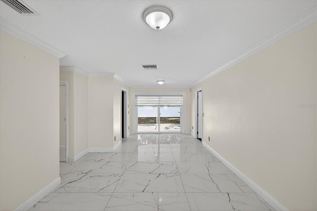 2015 Balfour Circle Tampa, FL 33619 - Photo 15 of 42