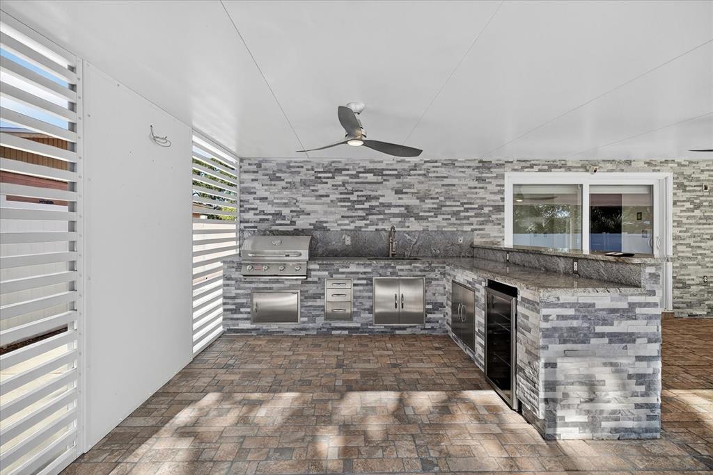 2015 Balfour Circle Tampa, FL 33619 - Photo 34 of 42