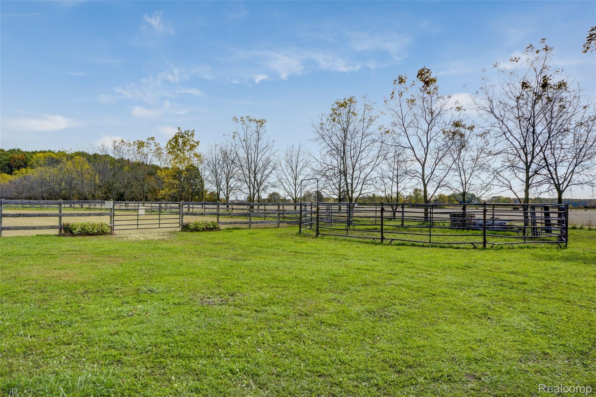 10572 Otter Road Carleton, MI 48117 - Photo 34 of 37 Otter_56.jpg